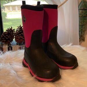 Muck Boots Pink and Black Waterproof Boots